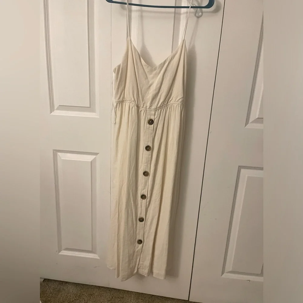 Zara off white midi dress. Spaghetti straps and has bow on the back. Size xl. - Picture 1 of 3
